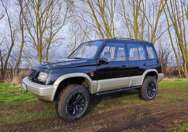 Suzuki Vitara cena 25900 przebieg: 240000, rok produkcji 1996 z Białystok małe 232